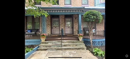 Building Photo - 435 Oley St
