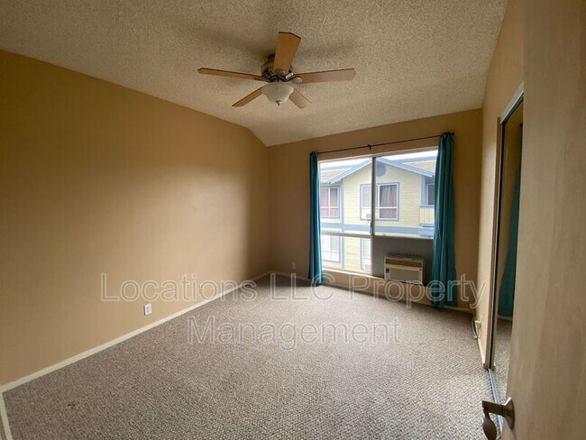 Building Photo - 91-247-247 Hanapouli Cir