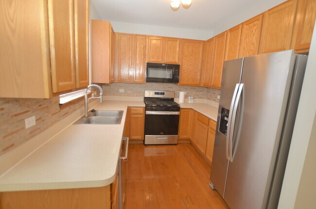 Building Photo - 2327 Hudson Cir