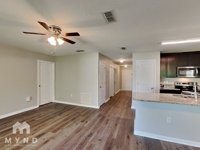 Building Photo - 12372 Cherry Bluff Dr