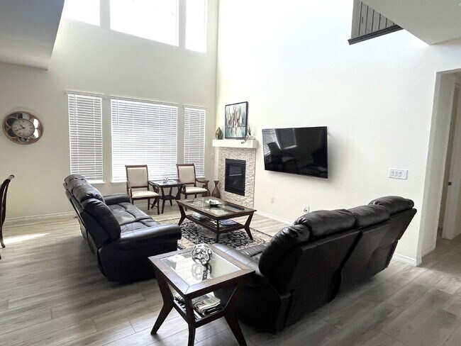 Foto del edificio - Wonderful 4 Bedroom/2 Bathroom with a Loft and Study in Whispering Pines!