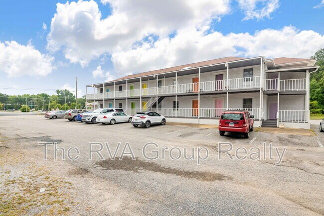 Building Photo - 3807 Woodlawn St