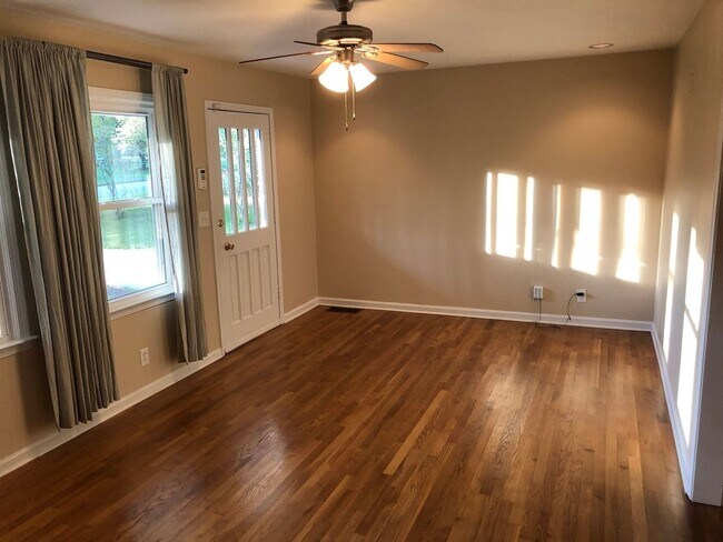 Building Photo - Charming 3BR House in Atlanta