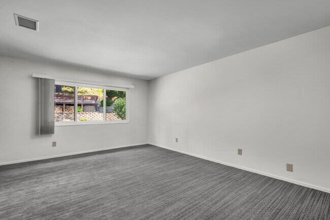 Building Photo - 4076 Tropico Way