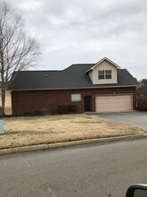 Building Photo - 3003 Champions Dr