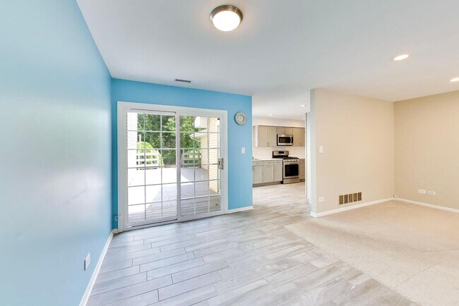 Foto del edificio - 106 Regency Dr