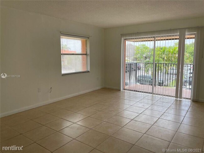 Building Photo - 2 br, 2 bath Condo - 10411 SW 108th Ave # 251