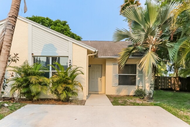 Building Photo - 265 Palmetto Ct