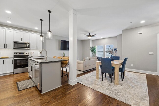 Photo - 137 Crockett Hills Ln - 137 Crockett Hills Townhome