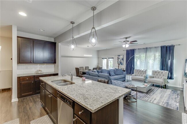 Foto del edificio - 519 Jefferson Chase St