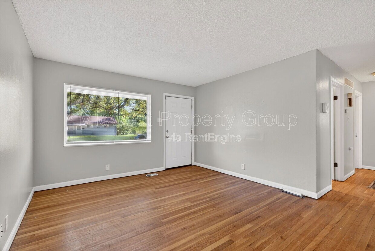 Photo - 257 Glen Garry Road