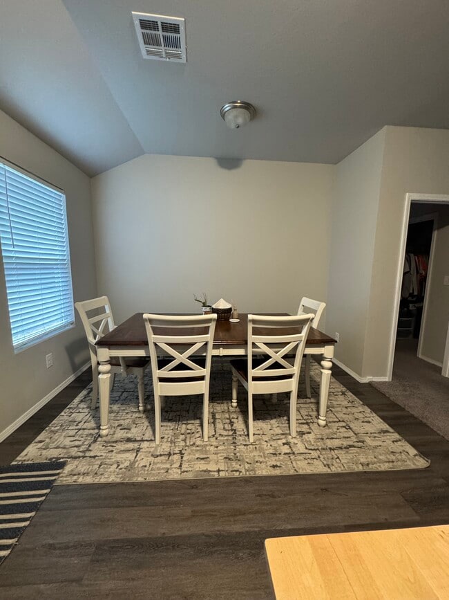 Building Photo - 1718 Carnley St