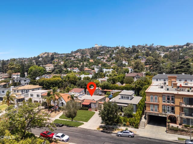 Foto del edificio - 4725 Ambrose Ave