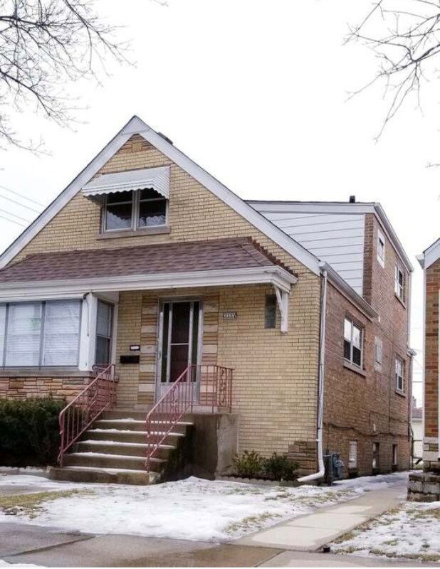 3332 S 60th Ct Unit 1, Cicero, IL 60804 Room for Rent in Cicero, IL