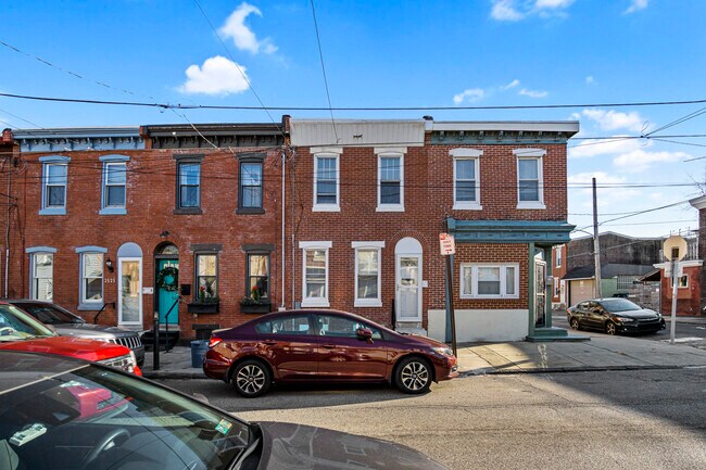 Building Photo - 2521 Memphis St
