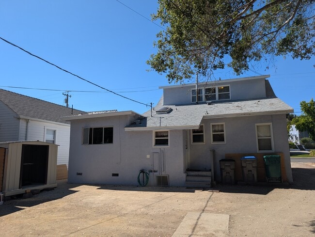 Building Photo - 1633 Mill St