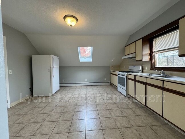 Building Photo - 53 Langdon St