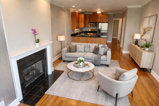 Foto del edificio - 4662 N Winthrop Ave