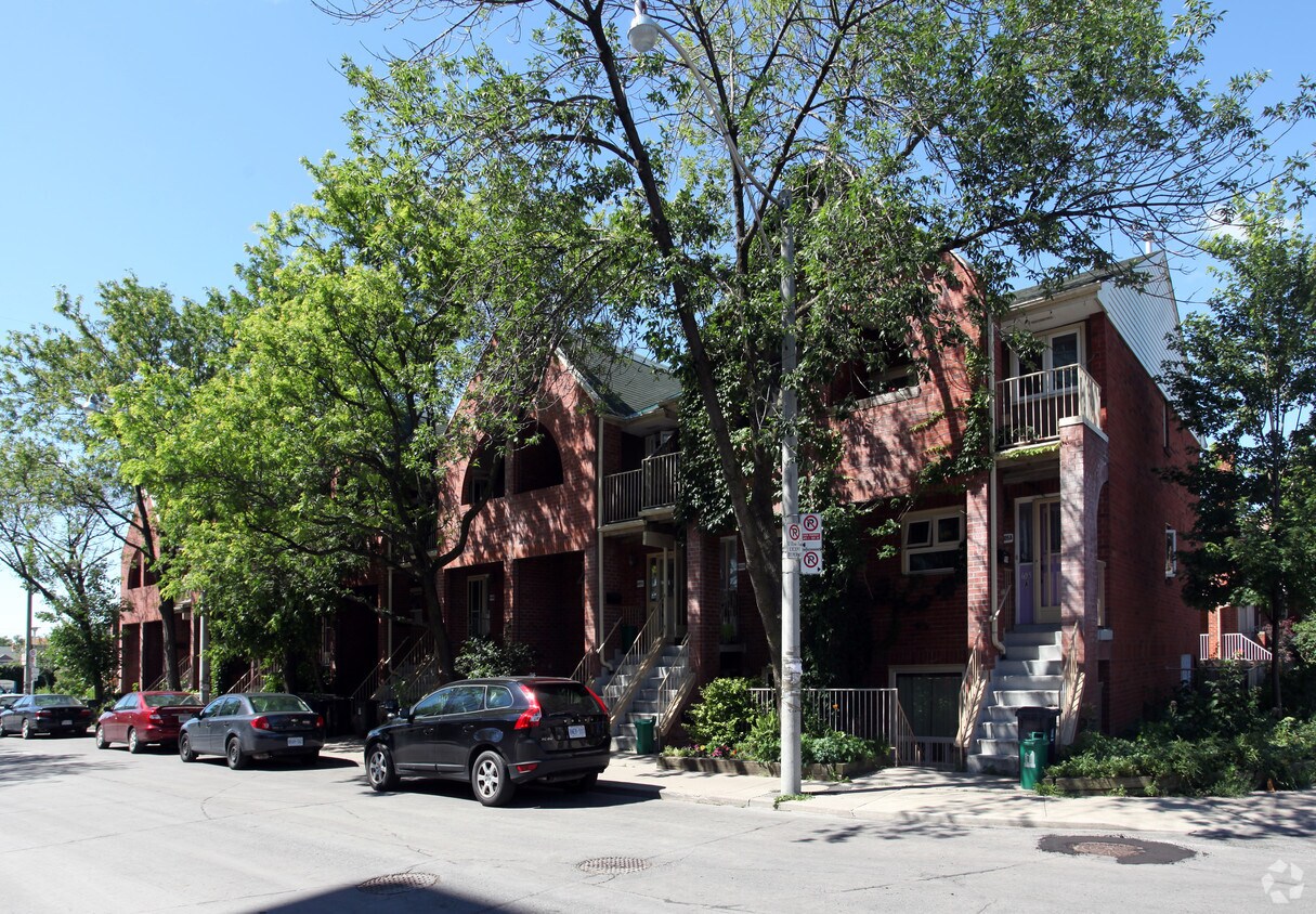 Primary Photo - 21-63 Wychcrest Ave