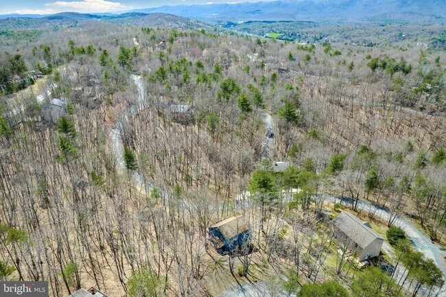 Building Photo - 5359 Crooked Run Rd