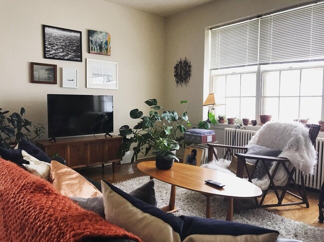 Building Photo - Fair Oaks Apartment Homes