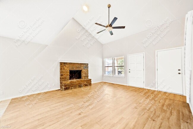 Foto del edificio - 3 br, 2 bath Duplex - 7006 S 78th E Ave
