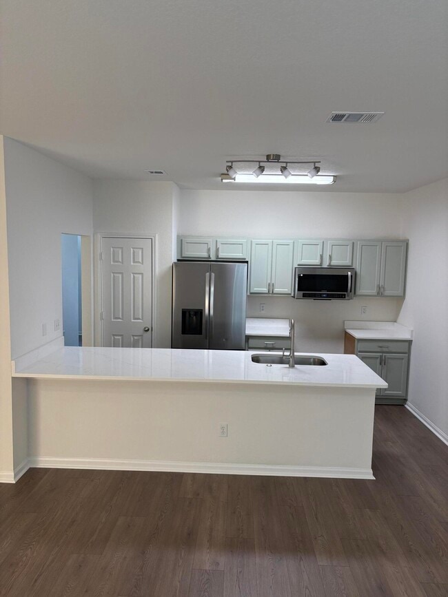 Foto del edificio - 1014 Airport Rd