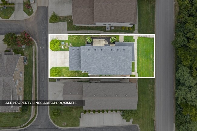 Building Photo - 515 Wilcox St