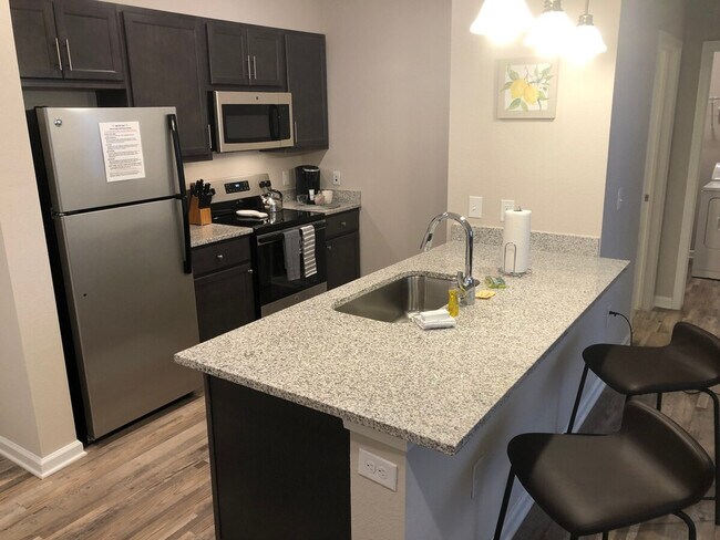 Foto del edificio - 1526 Millspring Dr