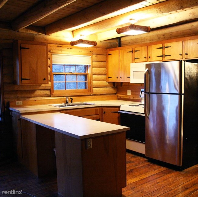 Building Photo - 2 br, 1.5 bath House - 702 Harvest Rd