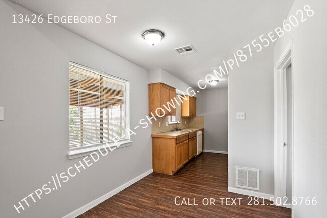 Foto del edificio - 13426 Edgeboro St