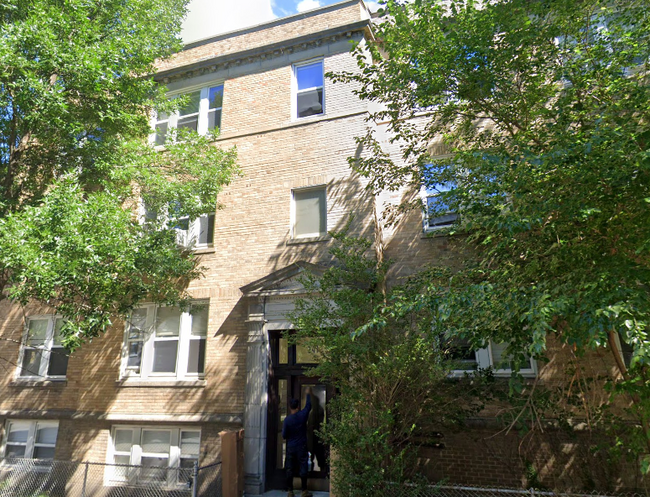 Building Photo - 237 Freeman St