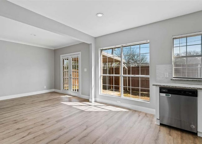 Building Photo - 3415 Ramey Dr