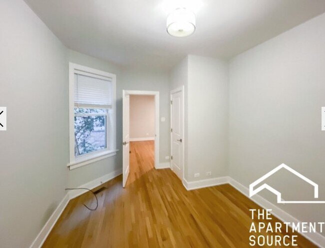 Foto del edificio - 5941 N Magnolia Ave