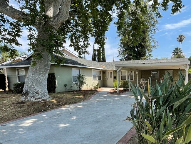 Building Photo - 23042 Covello St