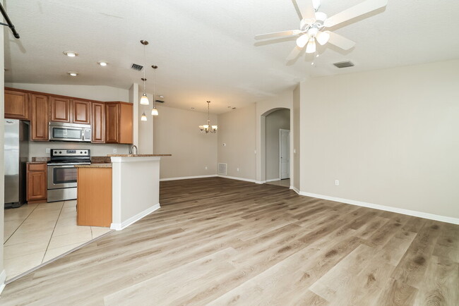 Building Photo - 13020 Avalon Crest Ct