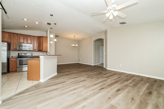 Foto del edificio - 13020 Avalon Crest Ct