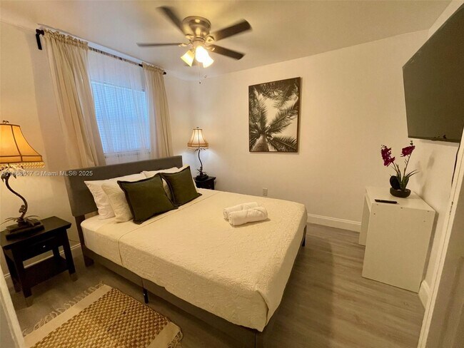 Foto del edificio - 7070 Tyler St