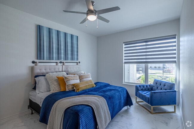 1BR, 1BA - 828SF - Bedroom - Hampton Astoria
