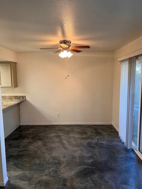 Foto del edificio - 4755 N Cedar Ave