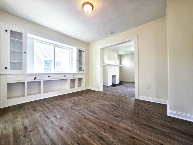Foto del edificio - 742 Excelsior Ave