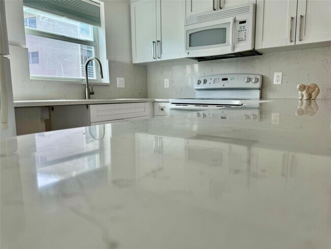 Building Photo - 272 Grantham East Apt #272, Deerfield Beac...