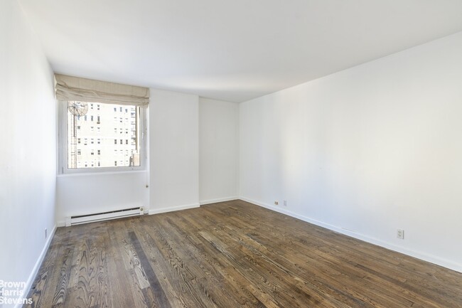 Building Photo - 1080 Madison Ave