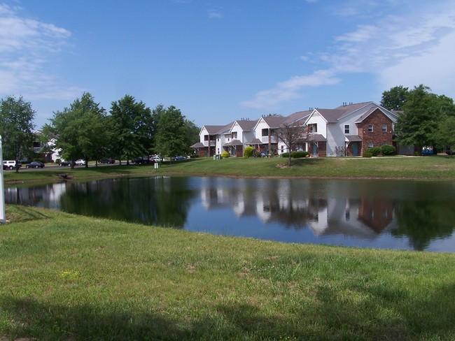 Foto del edificio - Falcon Woods Apartments