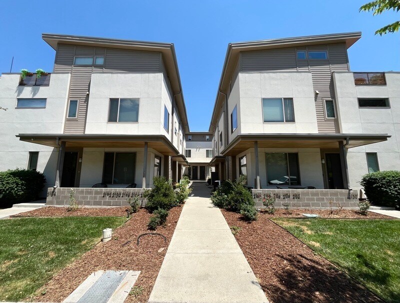 Foto principal - 2136 Decatur St