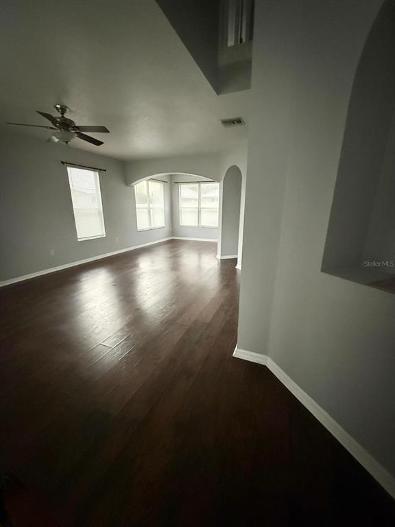 Building Photo - 14116 Entrada Dr