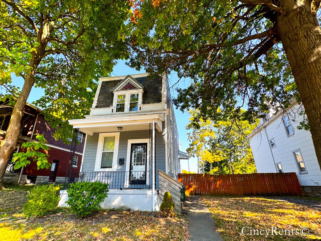Primary Photo - 1830 Tilden Ave