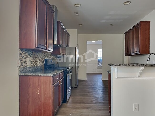 Building Photo - 8919 Cinder Ln