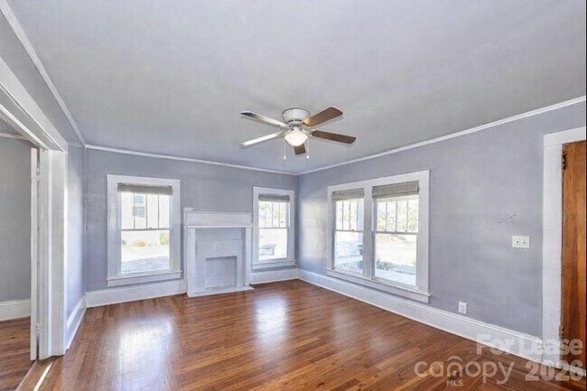 Foto del edificio - 508 S Main St