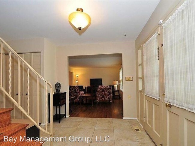 Foto del edificio - 8229 Streamwood Dr